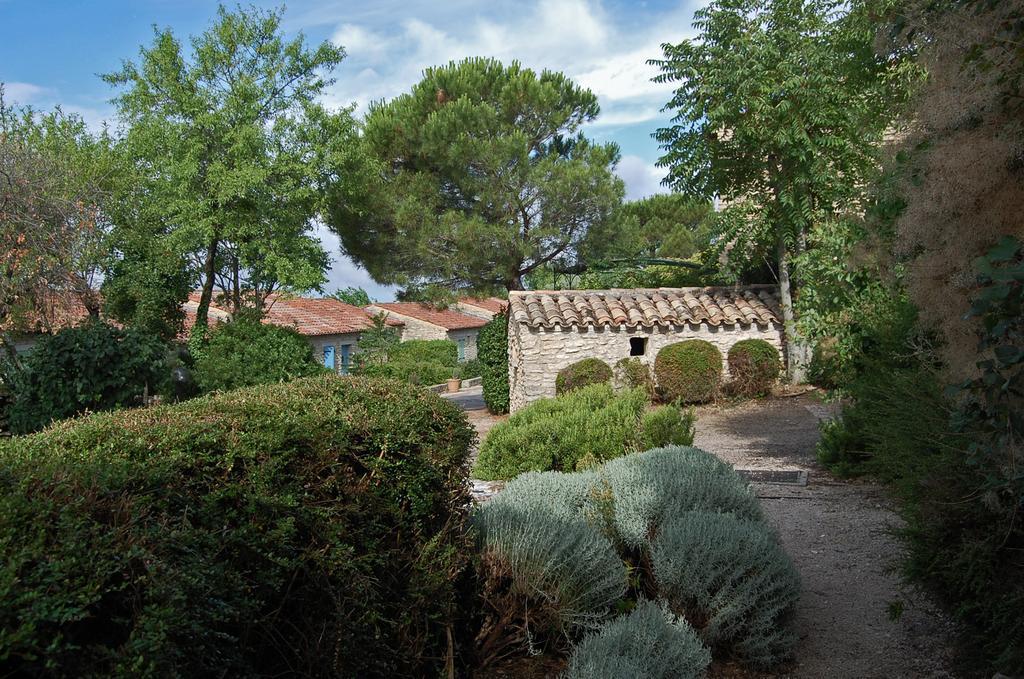 Cyprès du Paradis à Gordes Exterior foto